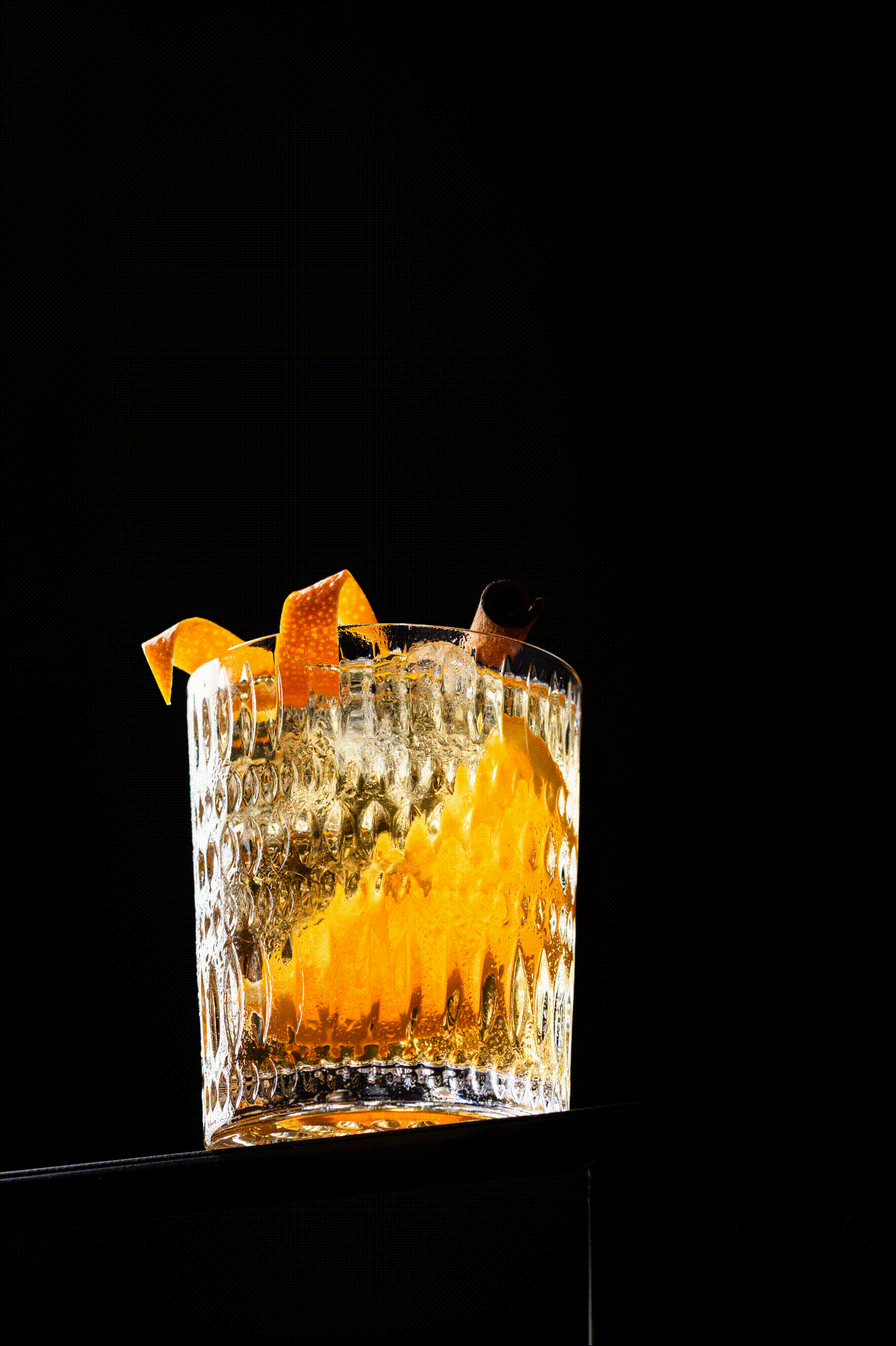 Smokey-Orangen-Drink-Cocktail-Longdrink-Smoke-GIF-animated